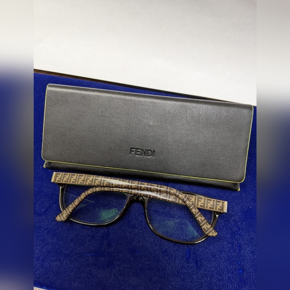 Fendi optical frame #529 - Picture 3 of 15